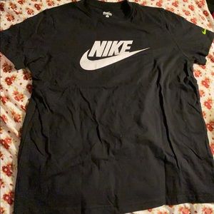 Men’s Nike Black T-Shirt
